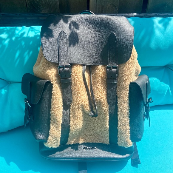 Coach Hudson Backpack Sherpa Camel Blk Large - Picture 3 of 12